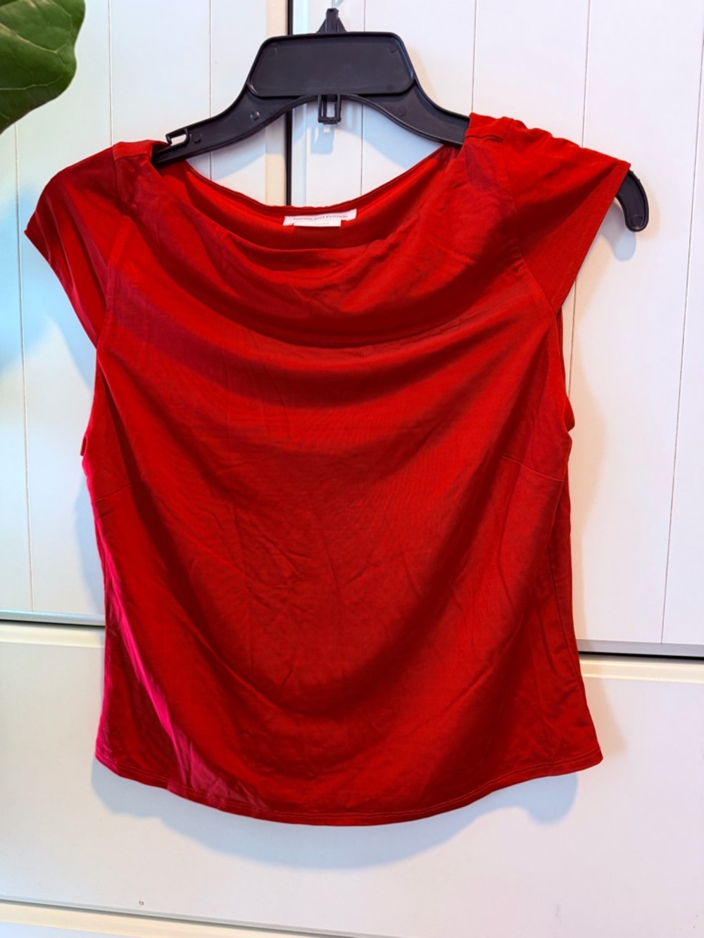 101- Lovers + Friends Red Cap-Sleeve Tank Top Sz Small